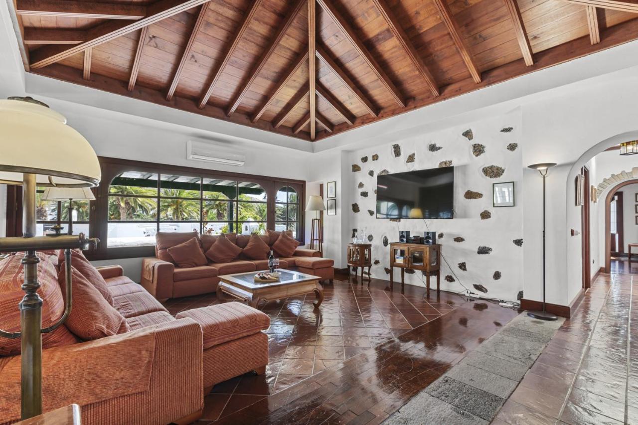 Villa Haria Lux By Escapehome Eksteriør billede